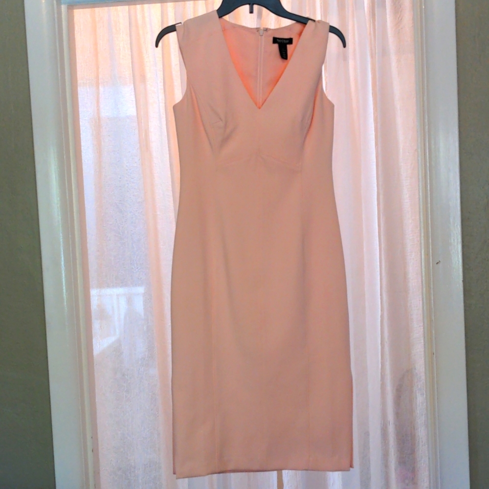 NWT White House Black Market soft pink sheath dress perfect for summer!